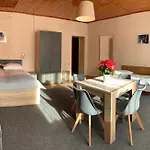 Paradise Gorny Restauracja Viva La Pizza Przy Wyciagu Na Kope Gasthof 3*