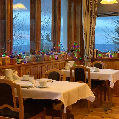Paradise Górny Restauracja Viva La Pizza 3*