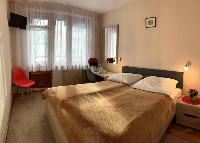 Pensionat Paradise Gorny Restauracja Viva La Pizza Przy Wyciagu Na Kope Karpacz